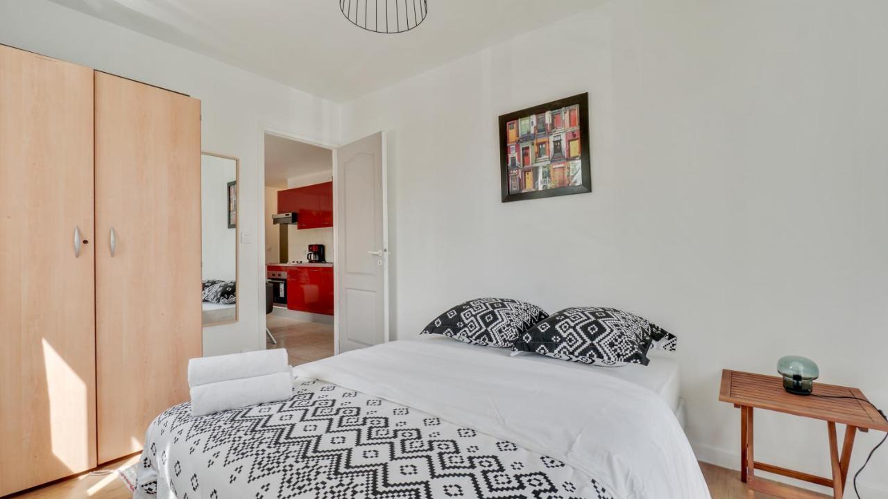 Chic Apart With Parking Near Paris Apartman Aubervilliers Kültér fotó